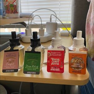 B&BW Wall flowers *BRAND NEW*